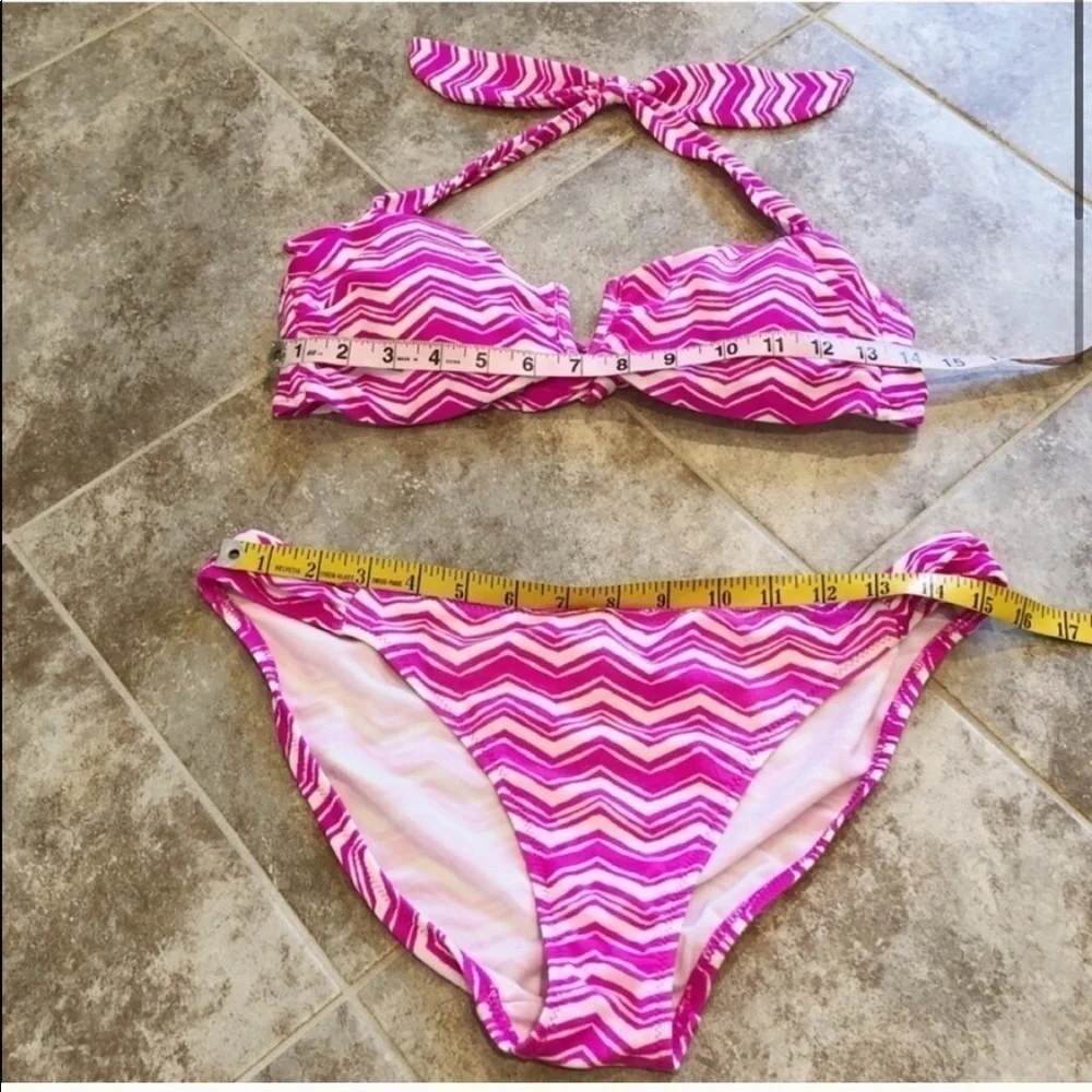 Gap Body chevron hot pink & white bikini s…